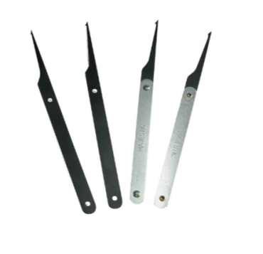 Souber Key Extractor Set

A set of 4 extractors to aid the removal of broken keys stuck in locks.